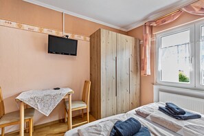 1 室のベッドルーム、WiFi、ベッドシーツ