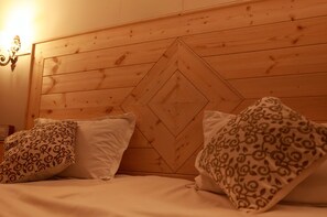 2 makuuhuonetta, vuodevaatteet