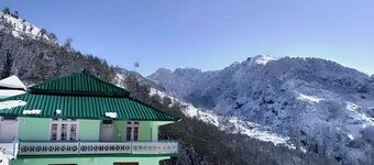 Shangrila  Thachi | 2BR Mountain View By Homeyhuts