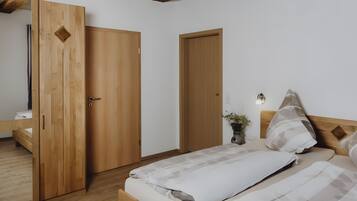 1 bedroom, WiFi, bed sheets, wheelchair access