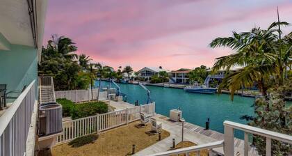 Sunny Waterfront Key Colony 3BR 2BA Villa w/ Dock