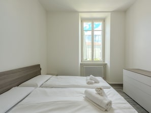 2 bedrooms, internet
