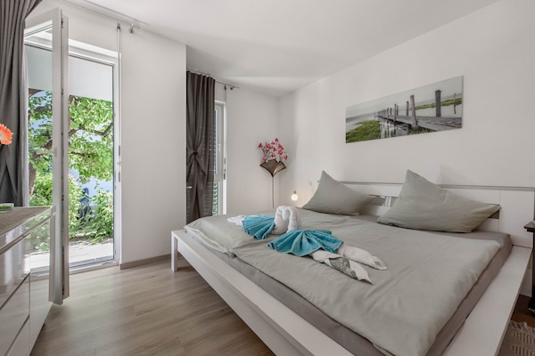1 slaapkamer, een strijkplank/strijkijzer, wifi, beddengoed