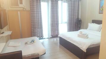 1 bedroom, iron/ironing board, Internet, bed sheets