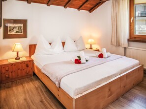 2 bedrooms, desk, Internet - La Siala Apt.66 by Interhome (Falera)