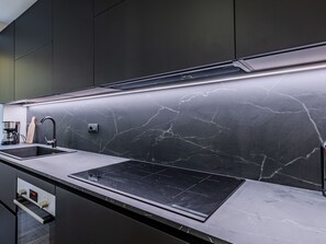 Fridge, microwave, oven, dishwasher