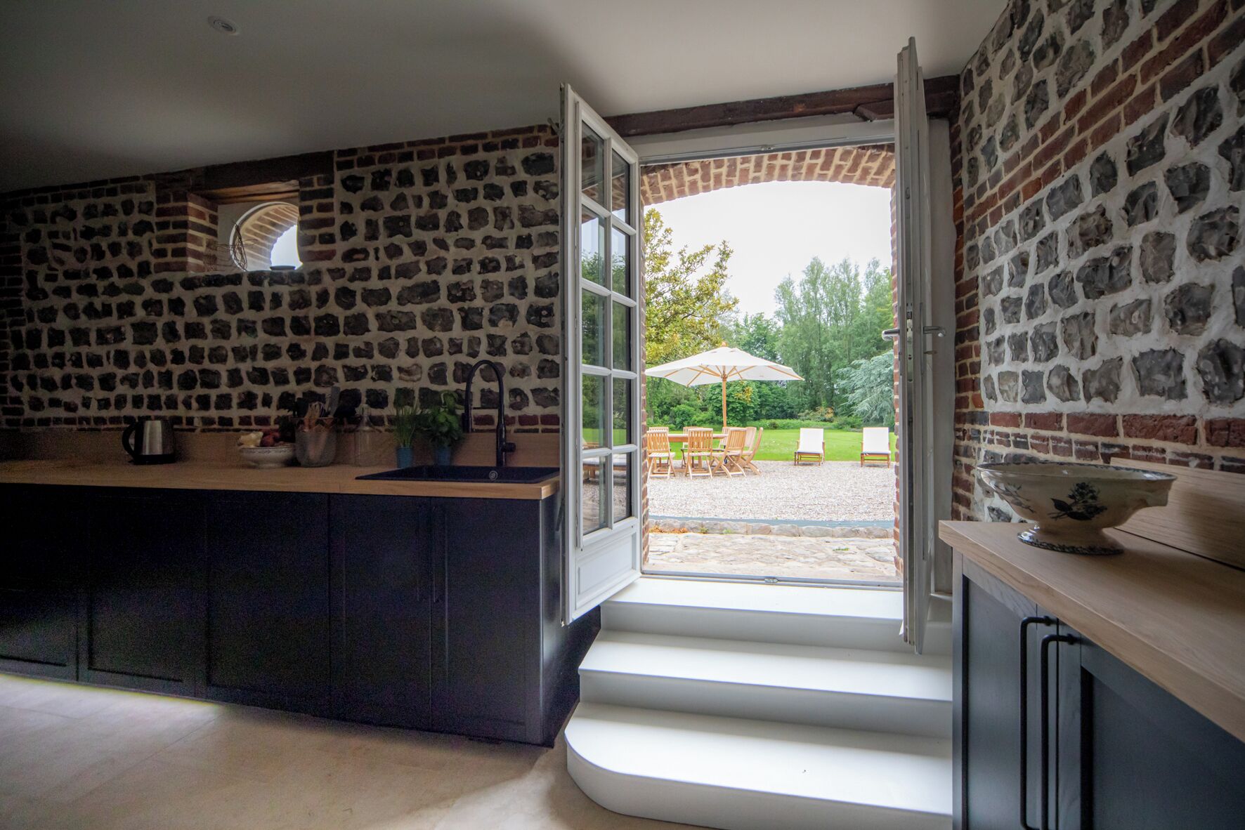 Frigorífic, microones, forn i placa de cuina 