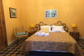 5 habitaciones y cuna de viaje 