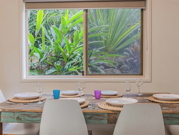 Dining - High Tide Hideaway in Pottsville (Tweed)