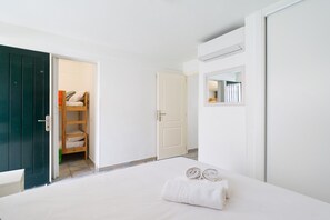 2 habitaciones, tabla de planchar con plancha y wifi gratis 