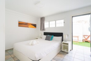 2 bedrooms, iron/ironing board, free WiFi