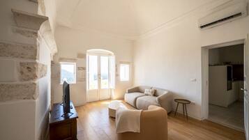 Télévision, baby-foot