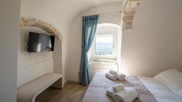 3 Schlafzimmer, Bügeleisen/Bügelbrett, Reisekinderbett, Bettwäsche