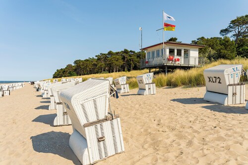 Villa Hubertus 05 in Zempin modern und romantisch nahe dem Strand
