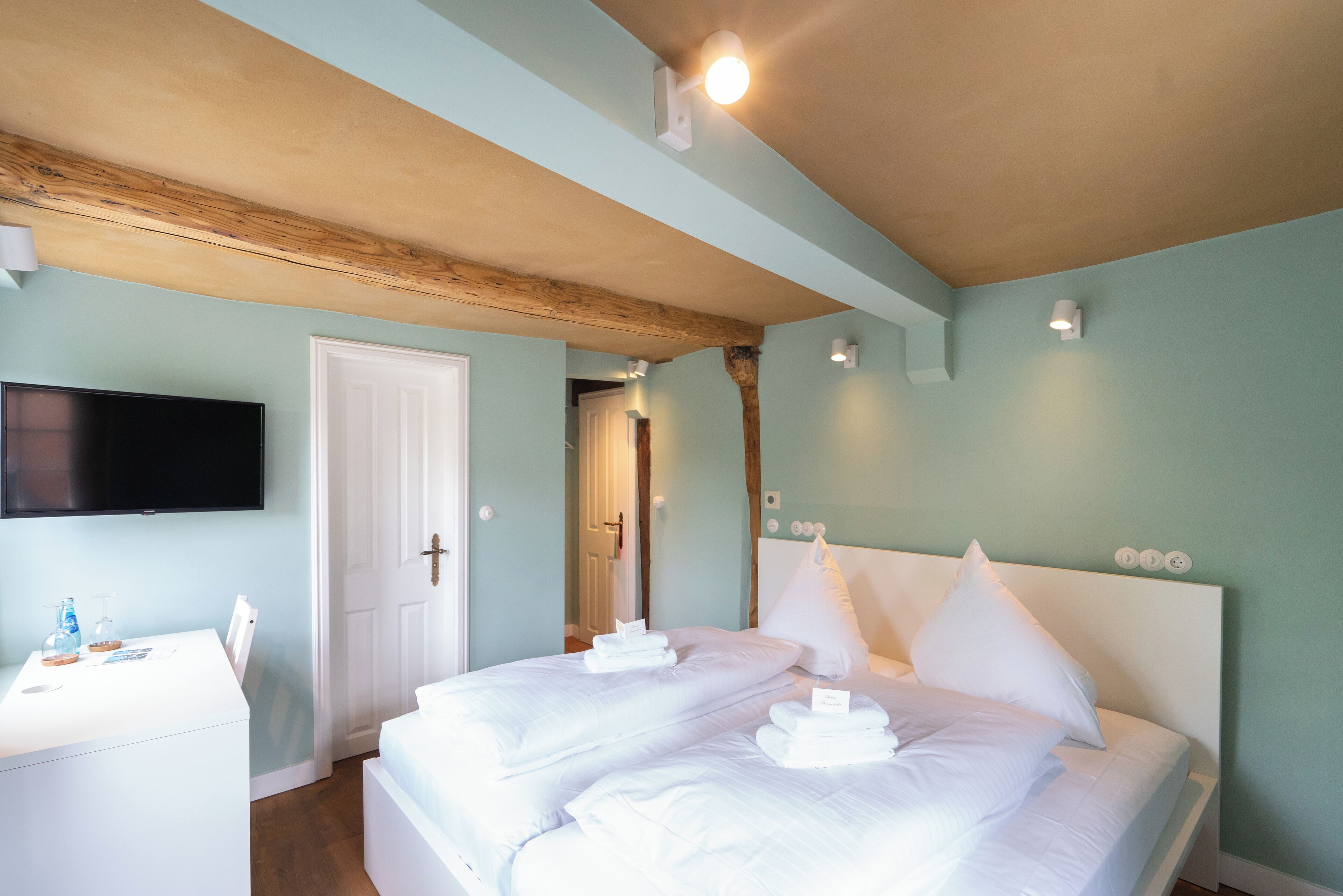 Lahnwehr mit Flussrauschen (Zimmer 44) | Caja fuerte, sistema de insonorización, wifi gratis y ropa de cama