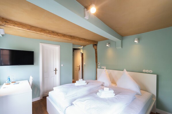 Lahnwehr mit Flussrauschen (Zimmer 44) | Caja fuerte, sistema de insonorización, wifi gratis y ropa de cama