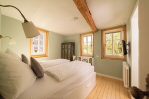 Lahnblick mit Flussrauschen (Zimmer 34)