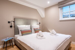 2 chambres, fer et planche à repasser, Wi-Fi, draps fournis