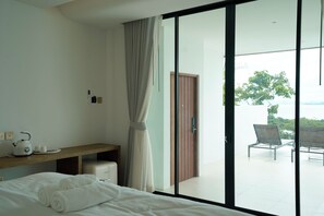 Exclusieve villa, privézwembad, uitzicht op zee | Luxe beddengoed, een gratis minibar, verduisterende gordijnen