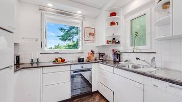 Casa Standard, 3 camere da letto, 2 bagni, lato montagna (Family Villa - Casa Nido with) | Cucina privata