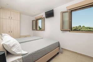 2 chambres, fer et planche à repasser, Wi-Fi, literie fournie