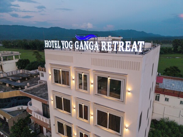 Fachada de la propiedad