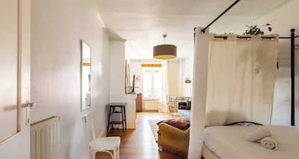 DIFY Adelaïde Perrin