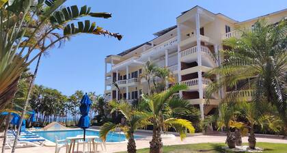 Central 3-Bedroom Condo between Beach & Bakery w/ Oceanview