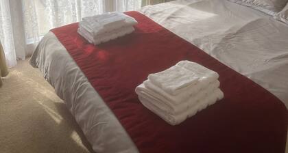 Luxury lodge on the lake with attractions for adults and children