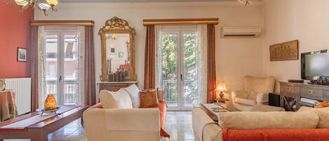 電視、DVD 播放機、音響