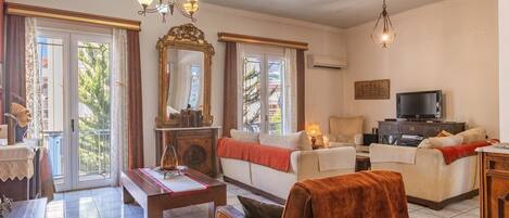 TV, DVD player, stereo