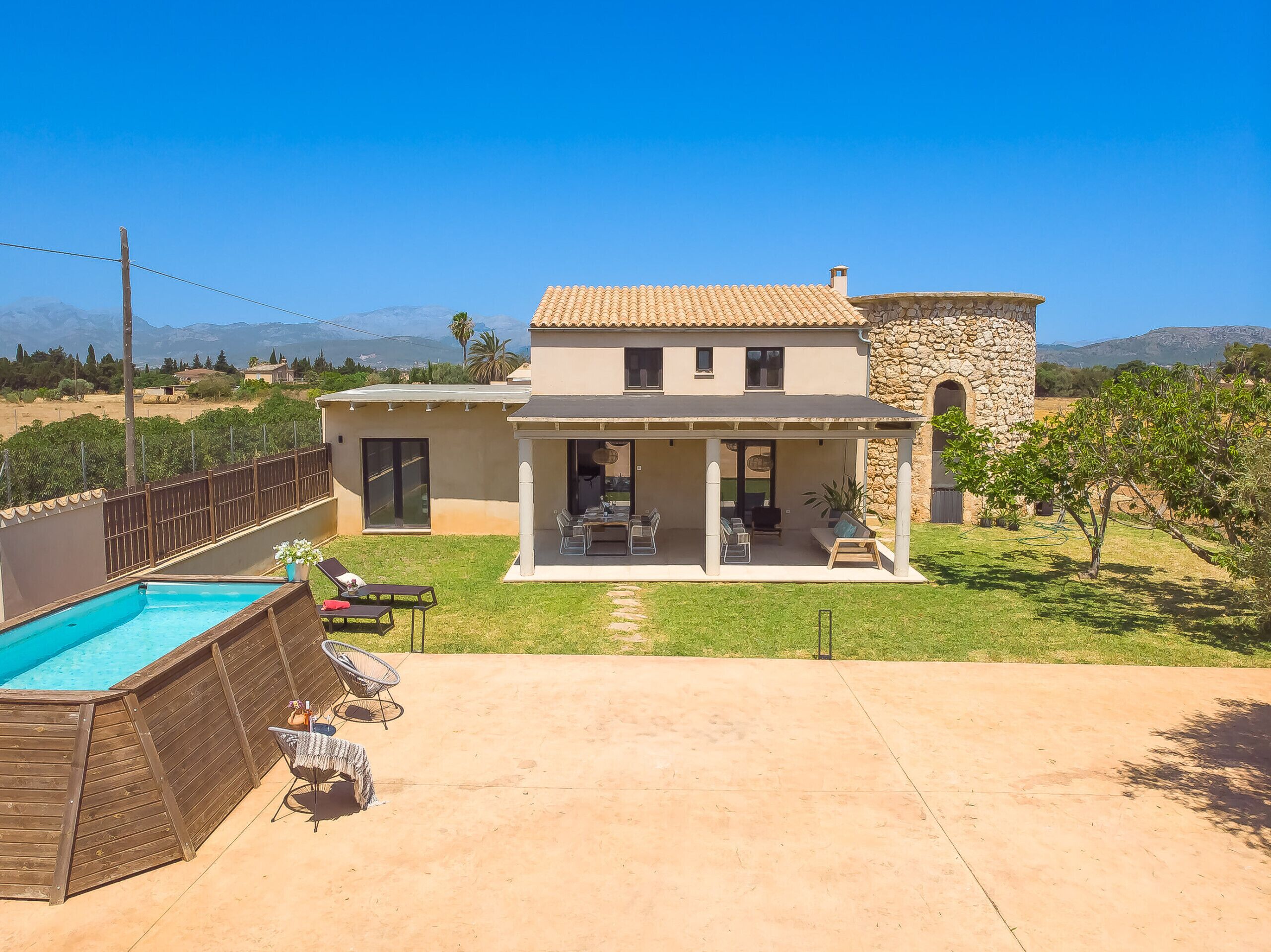 Finca à Muro, Majorque avec jardin et piscine privés