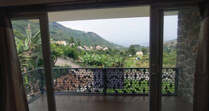 Charming 8-bedroom bed & breakfast with WiFi in Kodaikanal