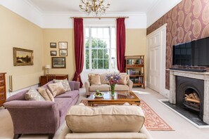 Living area - 21 Montpellier House (Cheltenham)
