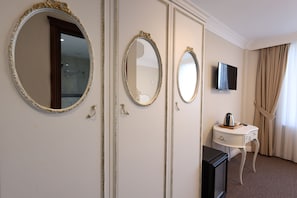 Chambre Quadruple Familiale, balcon