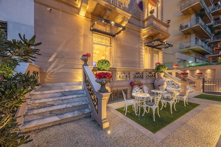 Exterior. Villa libertà