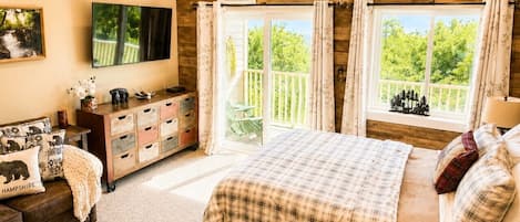 1 bedroom, iron/ironing board, travel crib, free WiFi