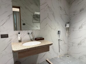 Chambre Supérieure | Salle de bain