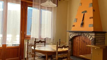 Appartamento Comfort, balcone, vista lago | Cucina privata