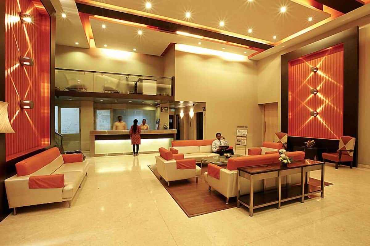 Deluxe Room, City View | Reception