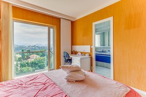 3 camere, ferro/asse da stiro, Wi-Fi gratuito, lenzuola