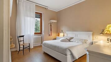 2 chambres, fer et planche Ă  repasser, Wi-Fi, draps fournis