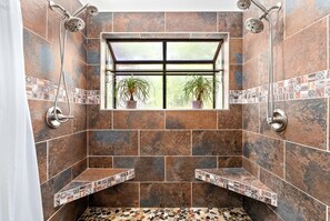 Shower, hair dryer, towels
