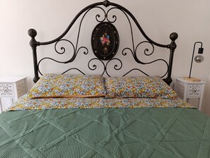 2 chambres, accès au Wi-Fi (inclus), literie fournie