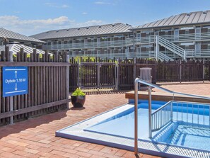 Apartment | Pool - 4 Person Holiday Home on a Holiday Park in Fano (Fano)