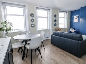Cottage | Dining - Vista Mare 2 (Weymouth)