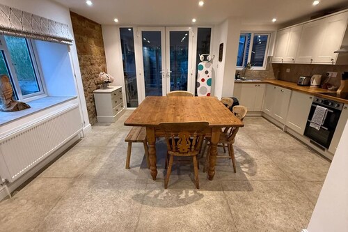 Napton on the Hill - Sleeps Upto 7 & Pet Friendly