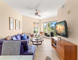 Smart TV - Walk to Beach & Dining - Affordable Luxury (Treasure Island)