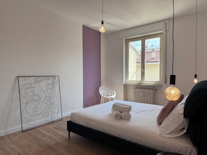 Apartamento, sacada, vista para o pátio | Wi-Fi de cortesia