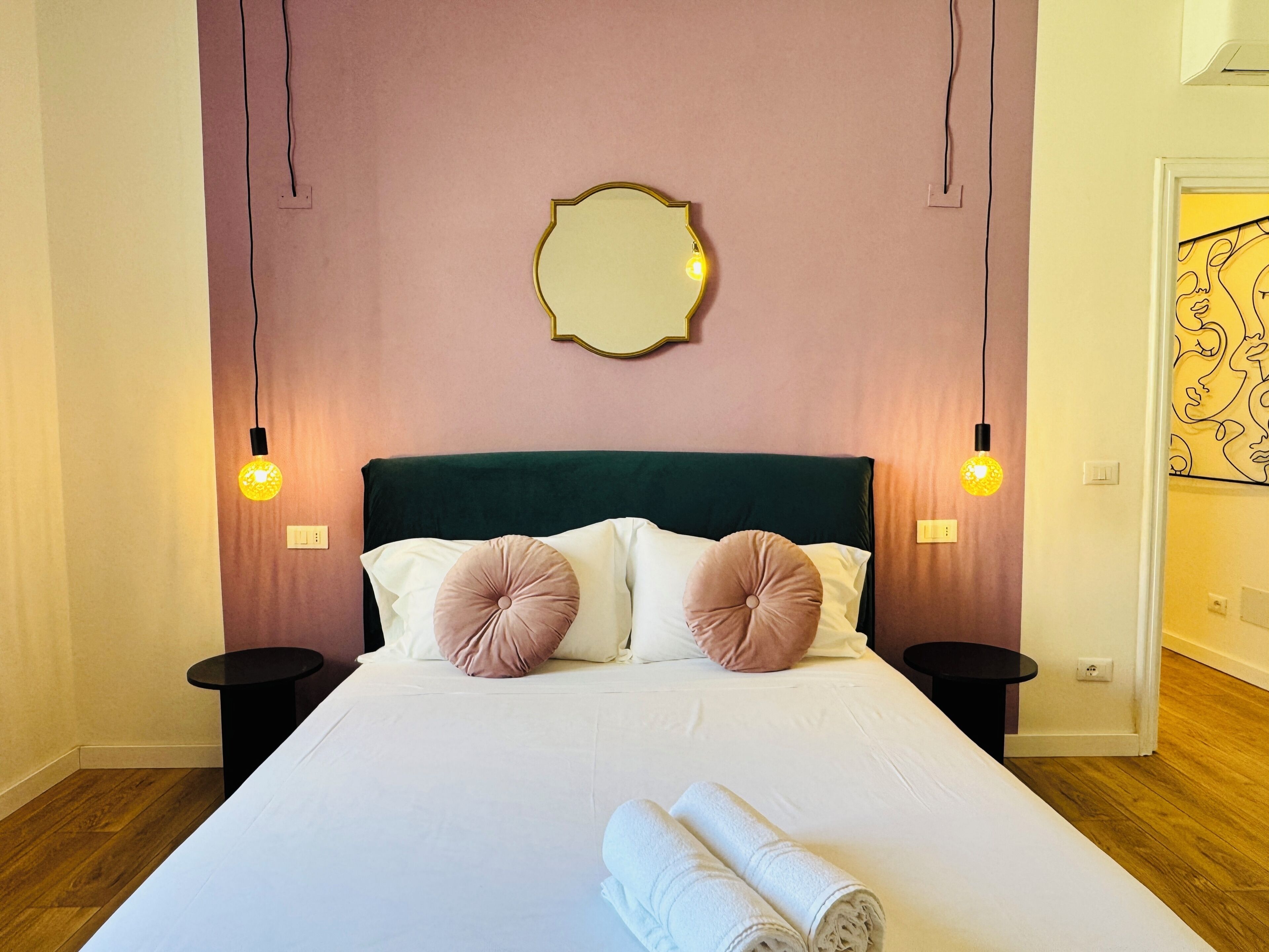 Apartamento design, 2 quartos, sacada, vista para o pátio | Wi-Fi de cortesia